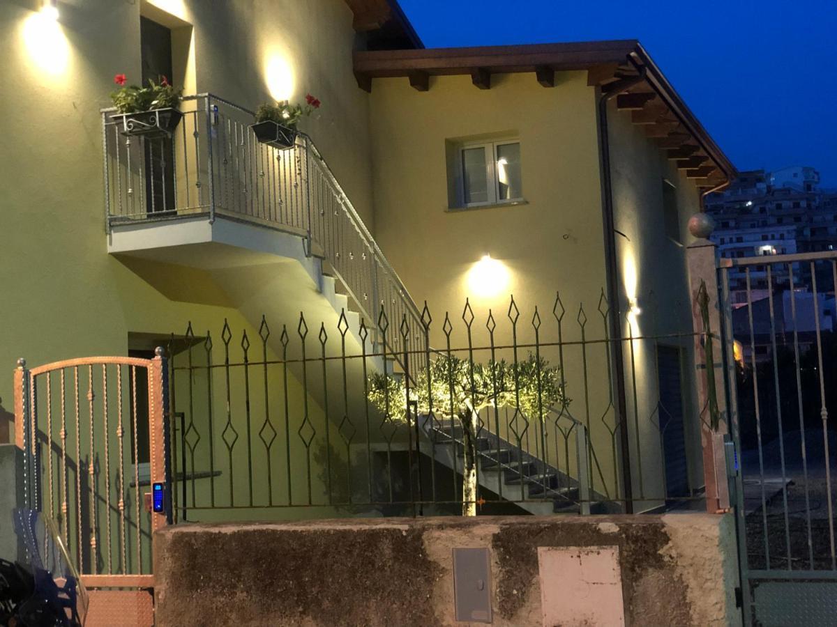 Civico 33 Panzió Scalea Kültér fotó